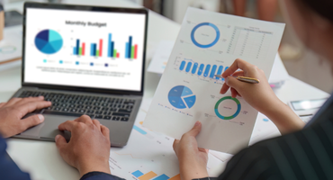 Monthly close, reporting & tax compliance